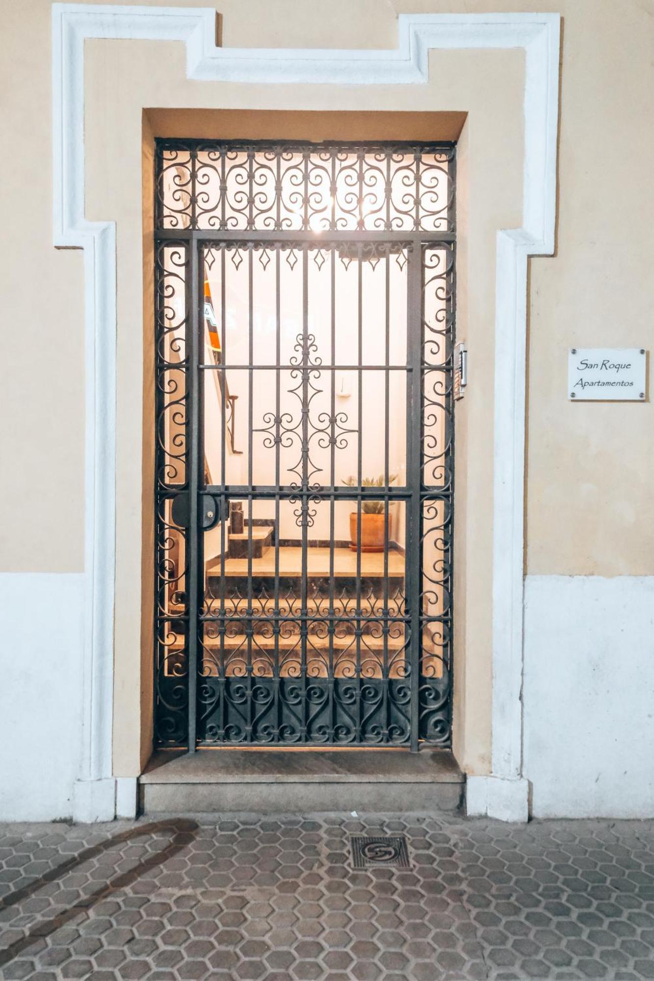 Apartamentos San Roque Sewilla Zewnętrze zdjęcie